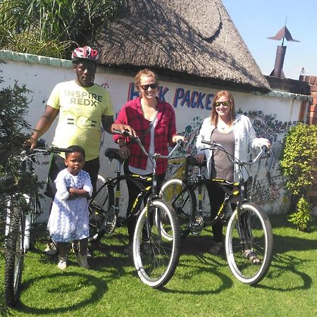 Authentic Bicycle Tours And Backpackers Hostel Soweto Room photo