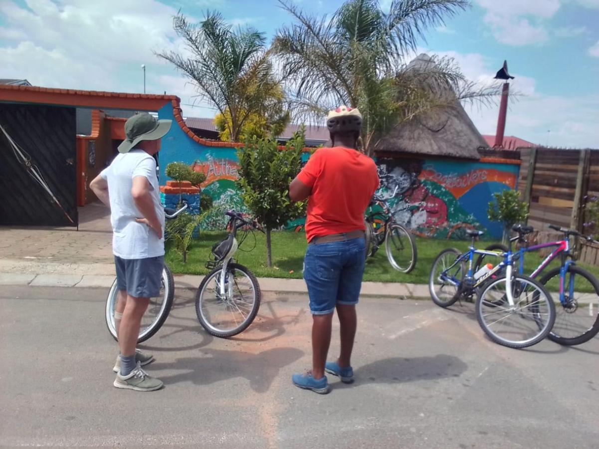 Authentic Bicycle Tours And Backpackers Hostel Soweto Exterior photo