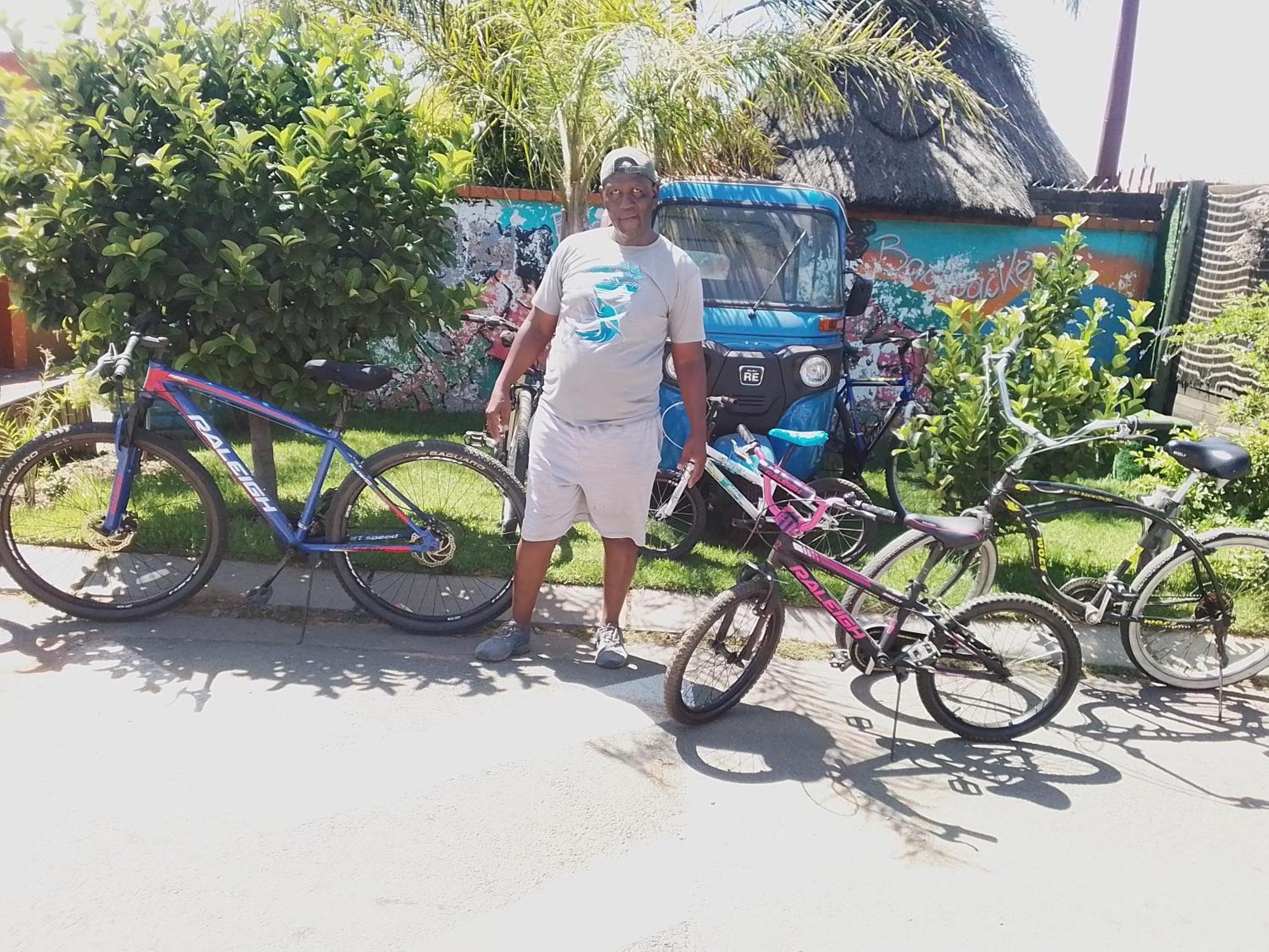 Authentic Bicycle Tours And Backpackers Hostel Soweto Exterior photo