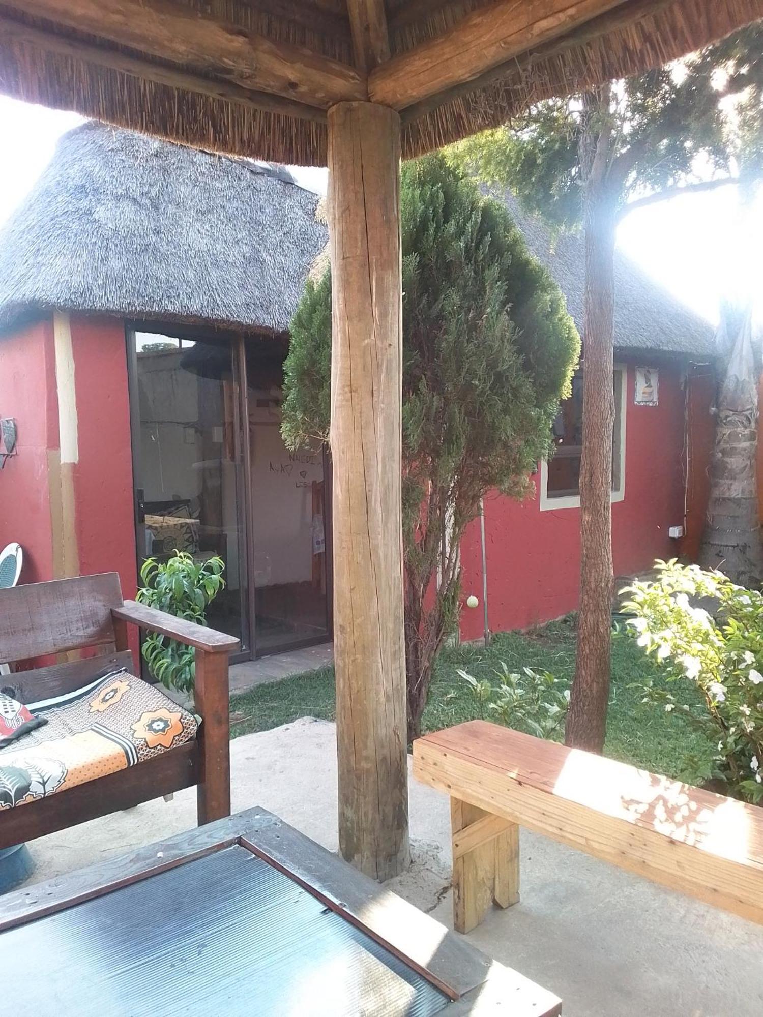 Authentic Bicycle Tours And Backpackers Hostel Soweto Exterior photo