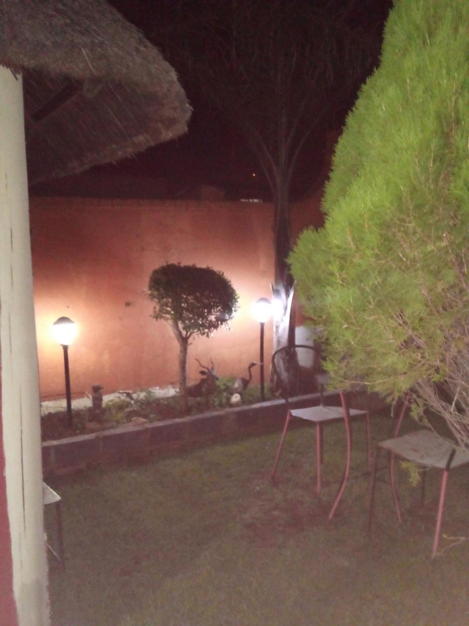 Authentic Bicycle Tours And Backpackers Hostel Soweto Room photo